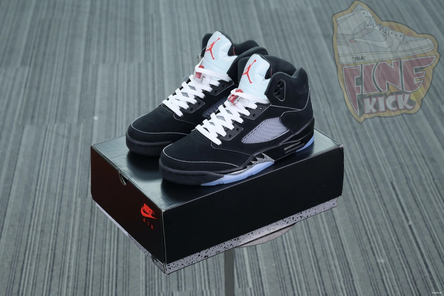 Air Jordan REIMAGINED” Jordan METALLIC 5“BLACK 0130